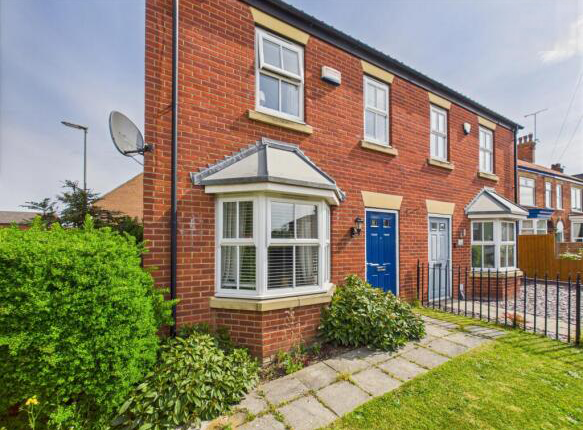 3 bed semi-detached house