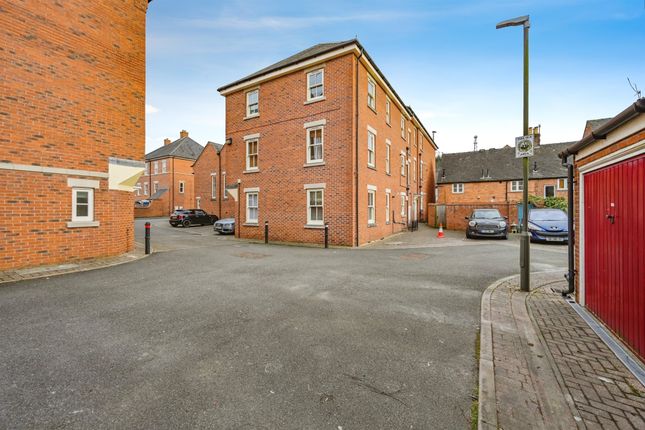 2 bed flat