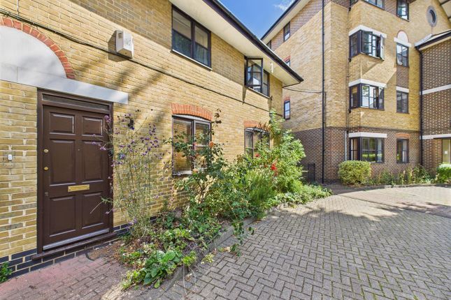 2 bed flat