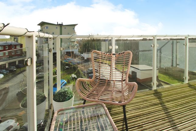 1 bedroom flat for sale