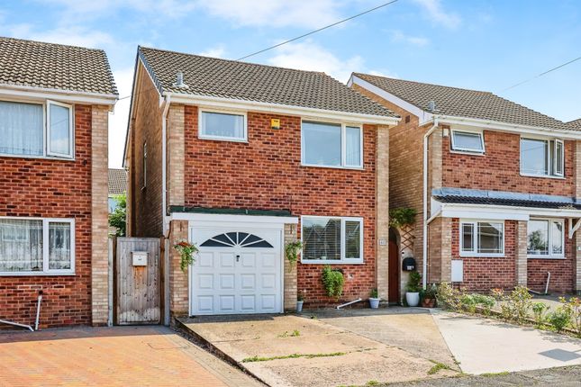 4 bed detached house