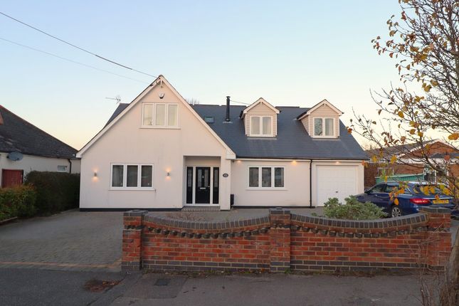 Philbrick Crescent, Rayleigh, SS6 4 bed detached house for sale