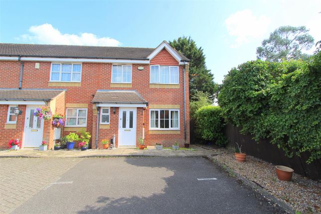 Amberwood Close, Wallington SM6 3 bed end of terrace house for sale