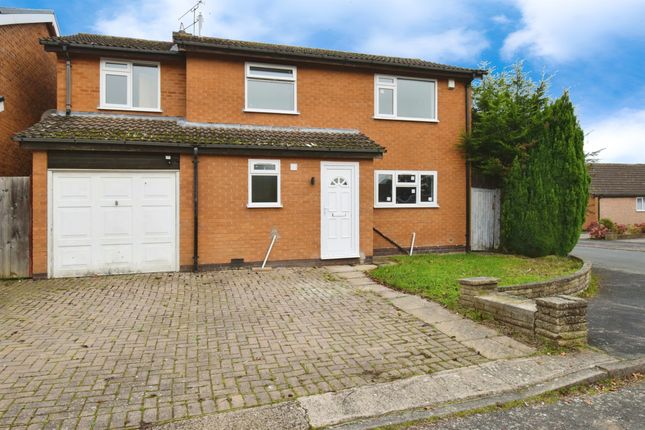 4 bed detached house