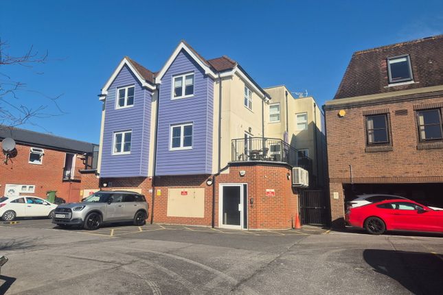 2 bed flat