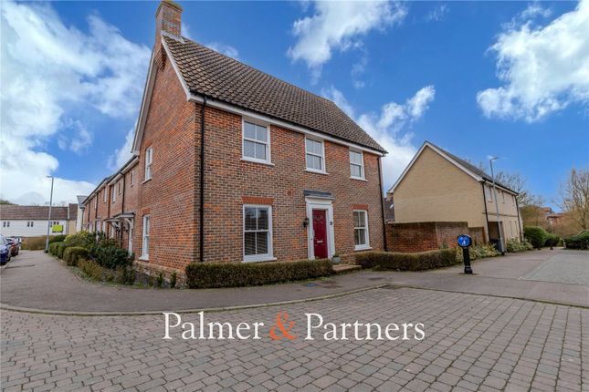 Warren Avenue, Saxmundham, Suffolk, IP17 3 bed end of terrace house for sale