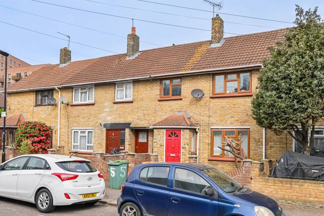 Ford Street, Canning Town, London, E16 3 bed terraced house for sale