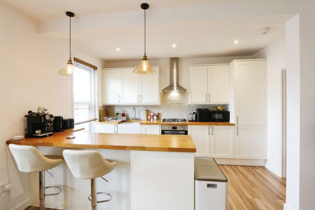 2 bedroom property for sale