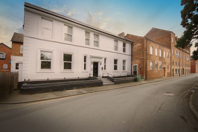 1 bed flat