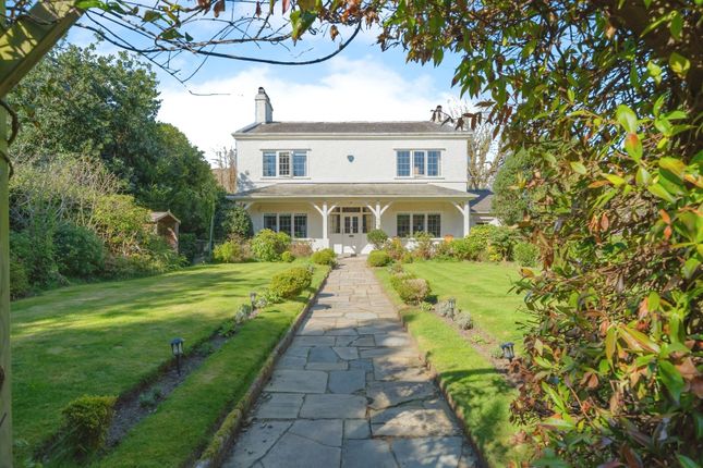 4 bedroom link detached house for sale
