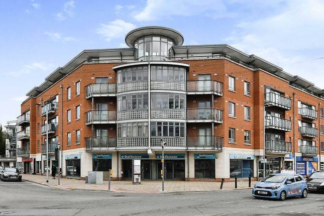 2 bedroom flat for sale