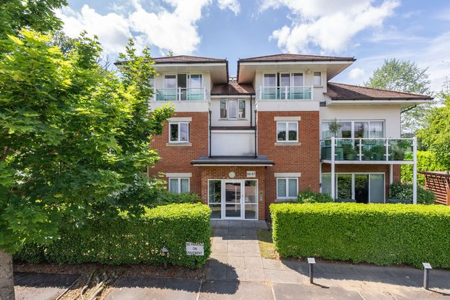 Hill View, Dorking 2 bed apartment for sale