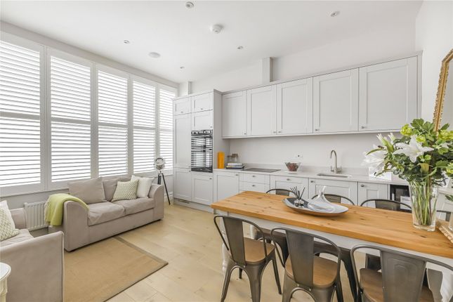 Dawes Road, London, SW6 2 bed flat for sale