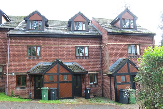 6 bed terraced house