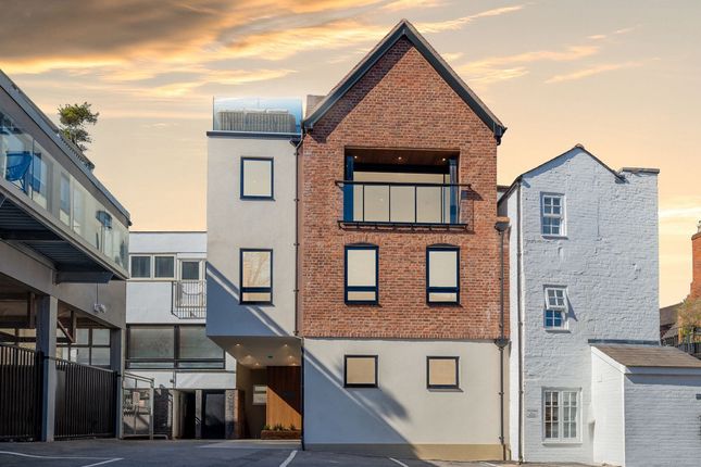 St Marys Place, Shrewsbury... 4 bed townhouse for sale