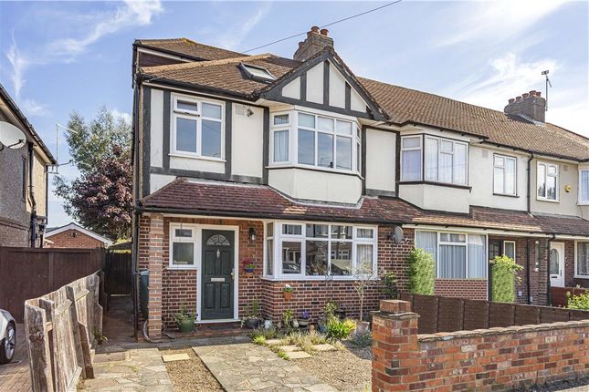 4 bedroom end of terrace house for sale