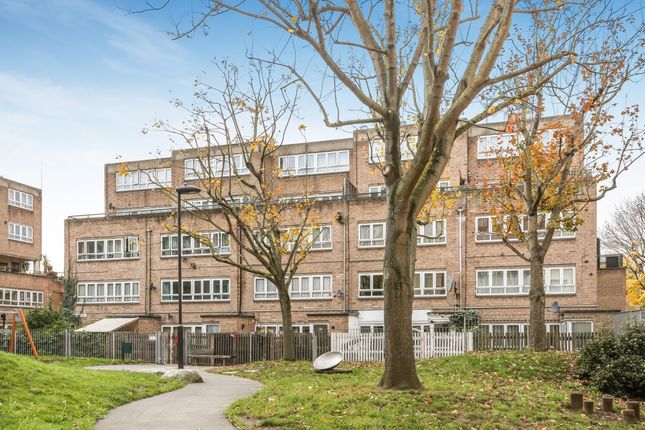 Cheesemans Terrace, West Kensington W14 3 bed apartment for sale
