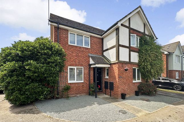 Windsor Gardens, Herne Bay 3 bed detached house for sale