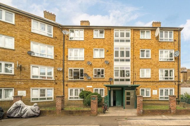 3 bedroom flat for sale