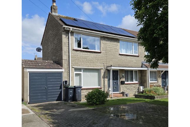 5 bedroom semi-detached house for sale
