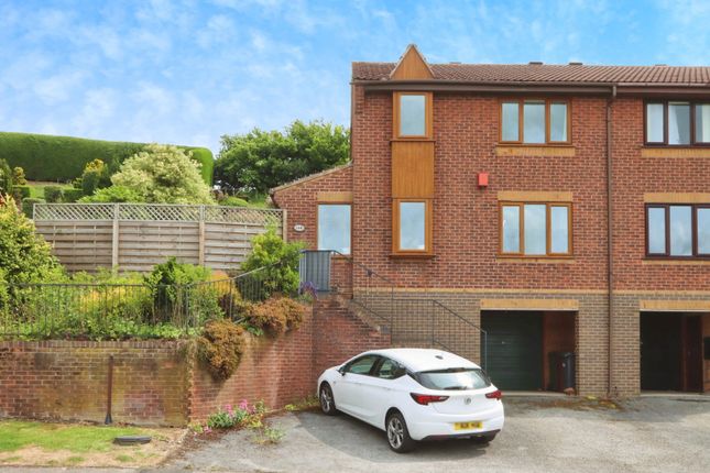 3 bed semi-detached house