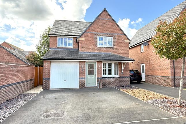 3 bed detached house
