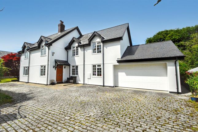 4 bed detached house