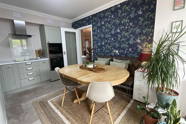 2 bed flat