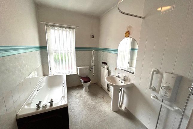 Wigan Road, Leigh 2 bed terraced house for sale
