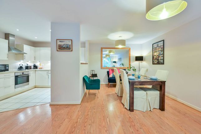 2 bed flat