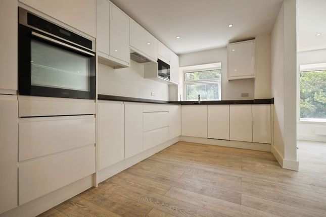 Glenferness Avenue, Bournemouth BH4 2 bed apartment for sale