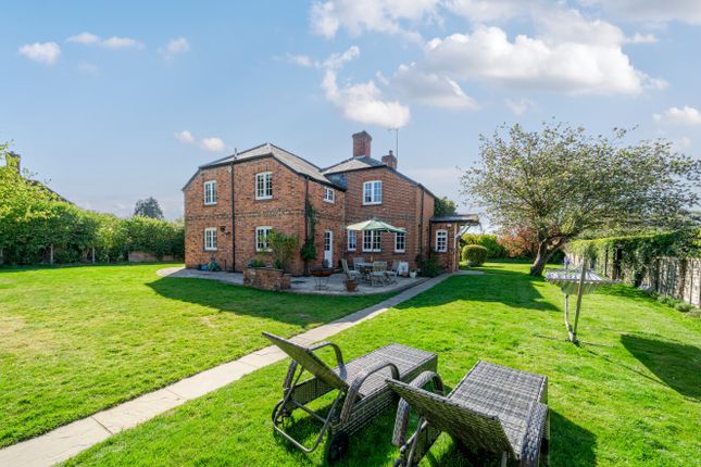 Forest Road, Berkshire RG40 4 bed detached house for sale