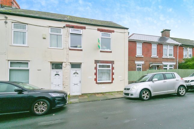 3 bed end terrace house