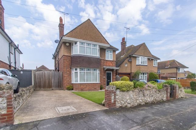 4 bed detached house