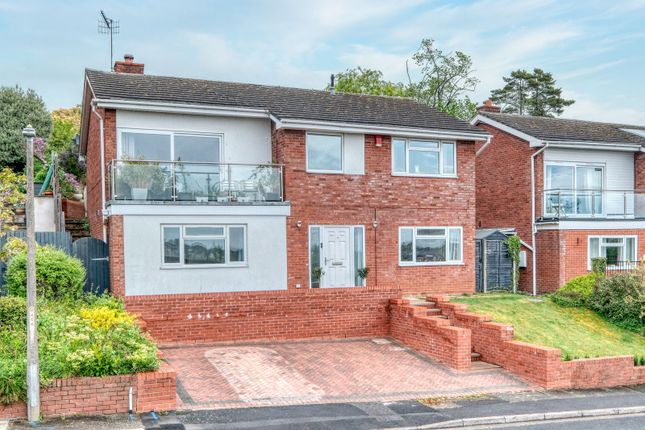 4 bed detached house