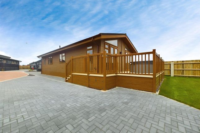 Coast Rd, Bacton, Norwich 2 bed park home for sale