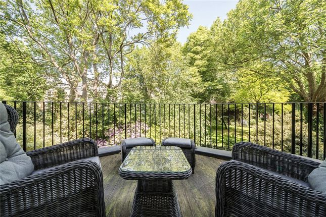 Gledhow Gardens, London SW5 2 bed flat for sale