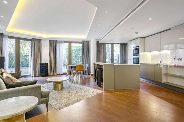 Fetter Lane, London, EC4A 2 bed apartment for sale