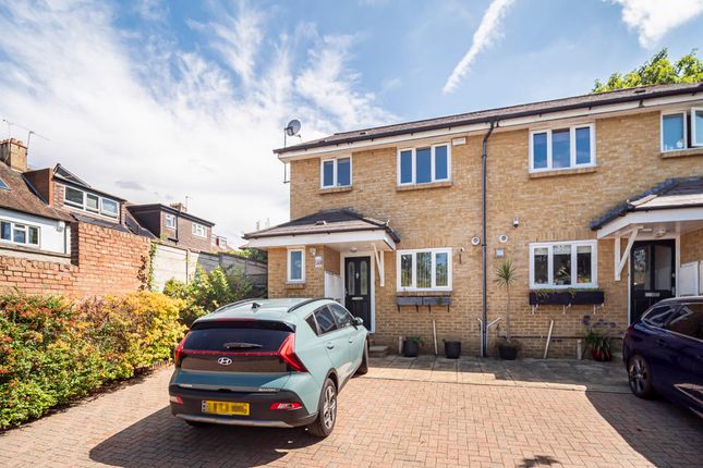 3 bed semi-detached house