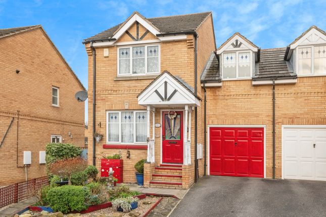 3 bedroom semi-detached house for sale