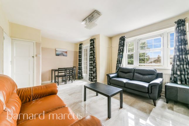 3 bedroom flat for sale