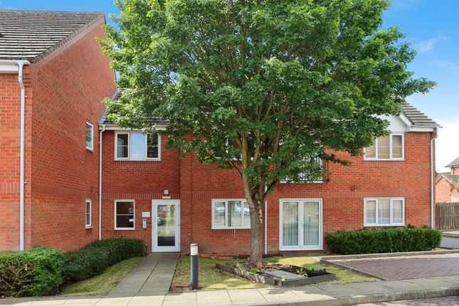 2 bedroom ground floor flat for sale