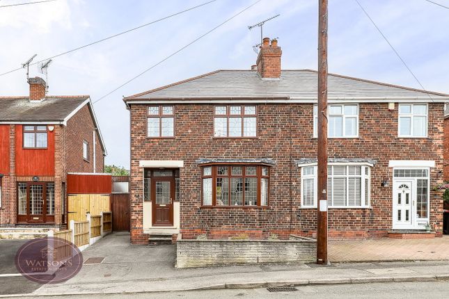 York Avenue, Jacksdale, Nottingham, NG16 3 bed semi