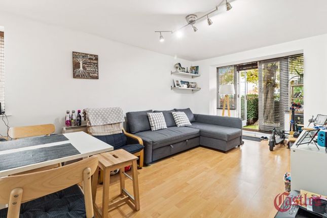 Medici Court, Hillfield Avenue,  N8 2 bed apartment for sale