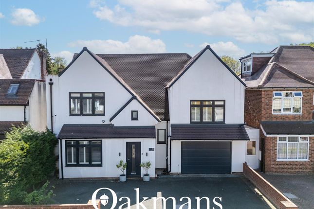 6 bed detached house