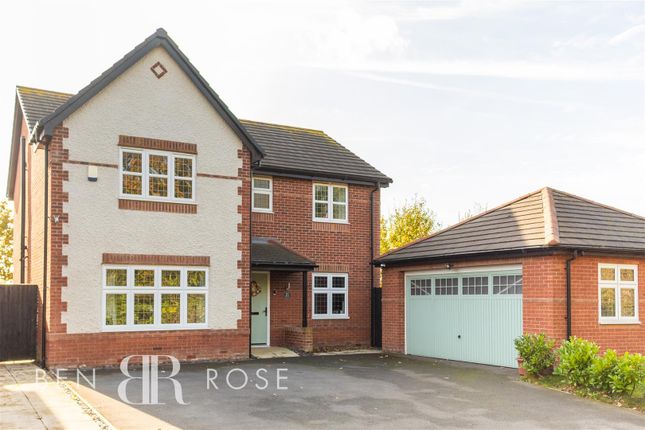 Moss Lane, Farington Moss, Leyland 4 bed detached house for sale