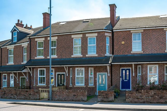 4 bedroom terraced house for sale