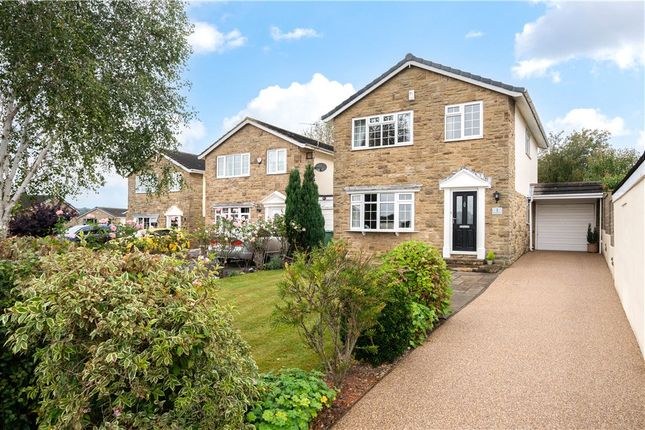 St. Johns Close, Aberford, Leeds... 4 bed detached house for sale
