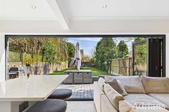 New London Road, Chelmsford 4 bed semi