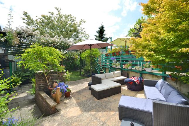 4 bed semi-detached house